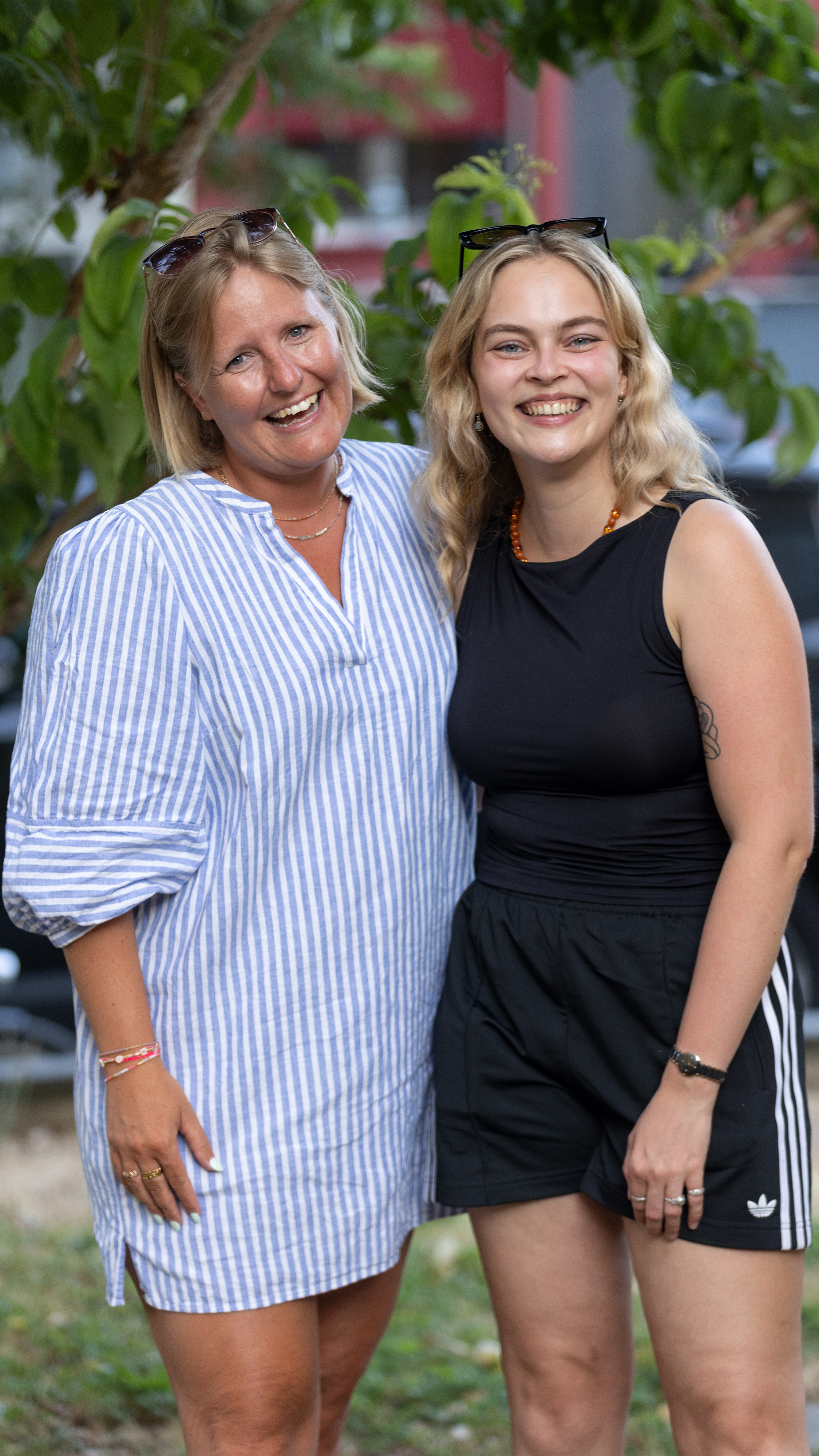 wgn-Mittendrin-Mieterfest-Kronenweg-Delia+Sarah-Web
